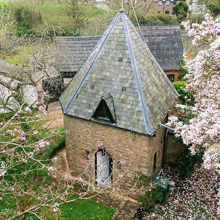Fairy Cottage Lea エクステリア 写真